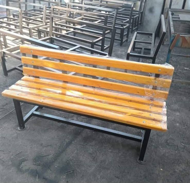 يتوفر لدينا رحلات ذات مقعد واحد مقعدين  مصاطب وصبورات تجهيز كافه معاهد و المدارس و منتزهات ب الاسعار الجملة للتواصل *********** أو عن طريق الفيس.
