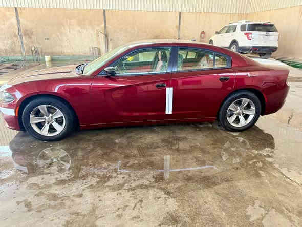 السلام عليكم
جارجر موديل ١٨ اصل ماشية ١٣٤ مكفولة كفالة عامة سونار ،
السعر ٢٣٠$ السيارة باسمي مداور ثان يوم 
رقم الشاصي مالتها 2C3CDXBG1JH284342 دك رقم شاصي واتأكد
رقم الموبايل ***********
