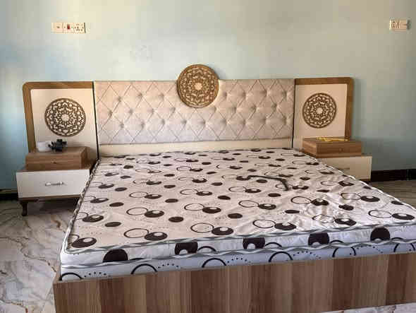 للبيع غرفة تركية خمس قطع كنتور سلايت مكاني الزراعة 
للتواصل***********
