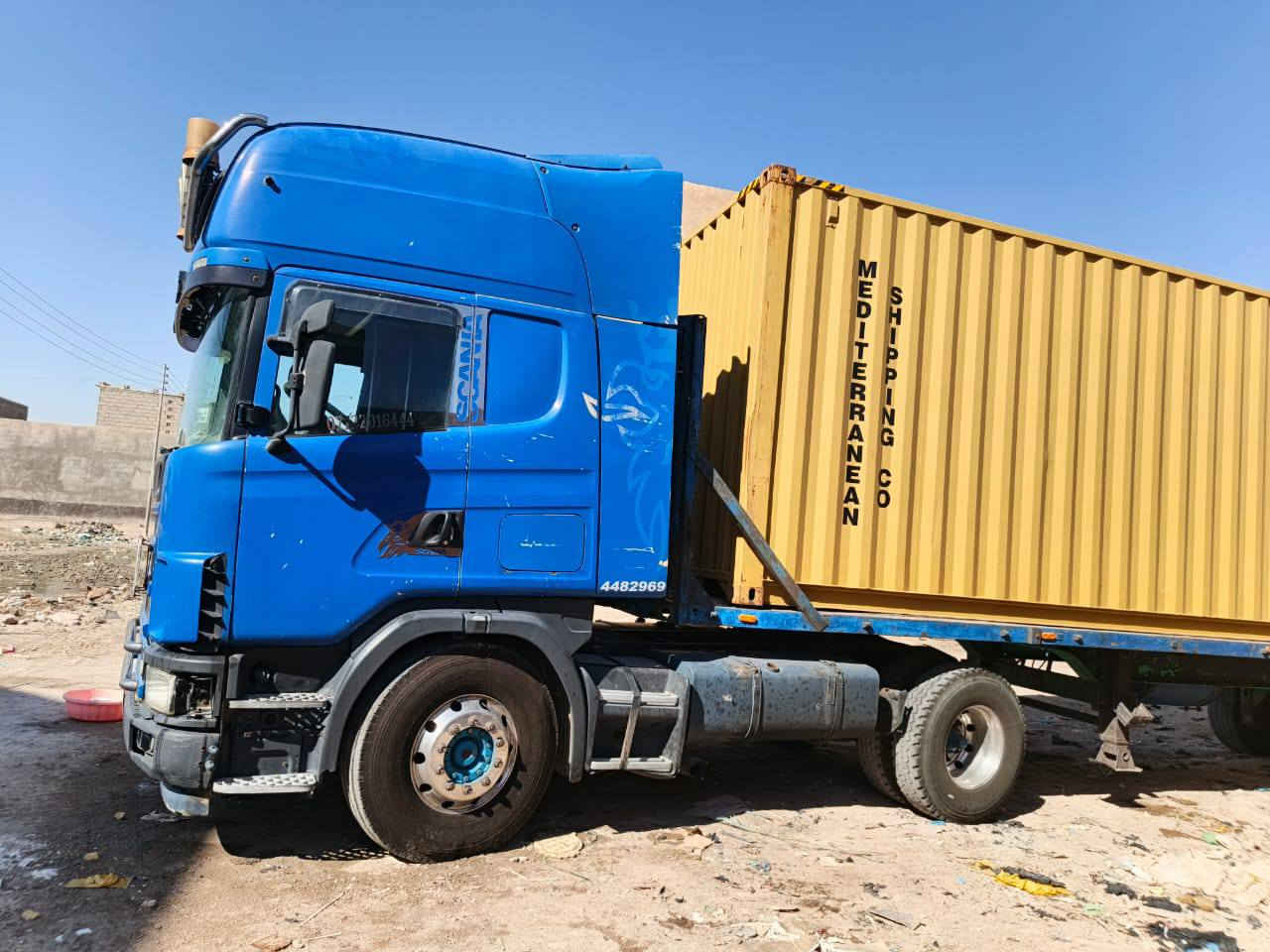 سكانيه للبيع 2004كير محرك اكسن مكفولات رقم بصره تحويل سعرها 190وبيه مجال لاسفسار***********
