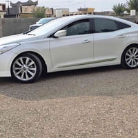 أزيرا ٢٠١٣ • ٢٠٠ ألف • ٦/٣٠٠٠