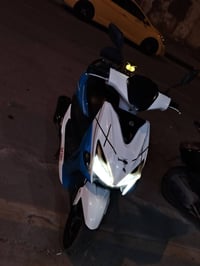 دراجة FS مكينة ماكس 49 دراجة نضيفة بدون نقص سعر 400 وبيها مجال بسيط لل...