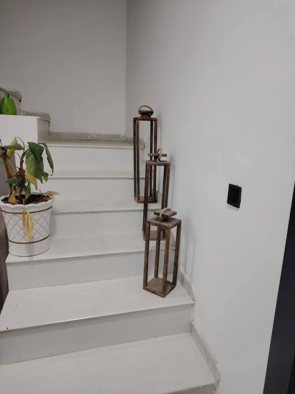 بيت للبيع/ السماوه
------------------------
مجمع الرحمن بالزهور
-----------------------
مساحه ٢٠٠ متر 
-----------------------
طابق واحد/ غرفتين وصاله وبراني ومطبخ وصحيات مسلح بناء جديد 
-----------------------
مطلوب للعقاري ١١٠ مليون مليون تسديد شهري ٥٥٠ الف 
------------------------
*********** / ***********
------------------------
للإستفسار مراجعة مكتب عقارات قاسم كاظم الإسكان قرب كافتريا كناري مستعدون للاستقبال كافه العروض 
-
