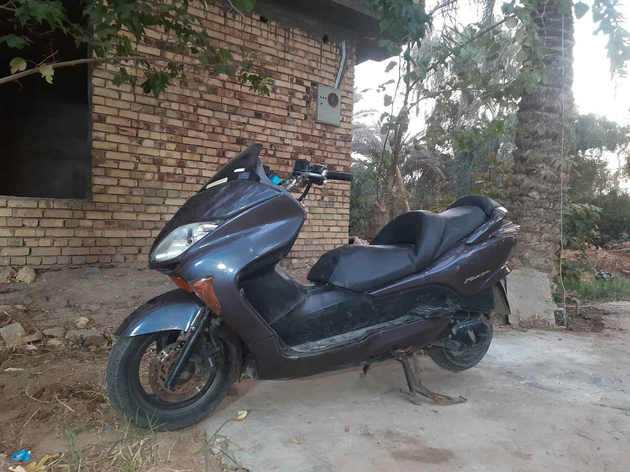 السلام عليكم هذه صفر ٨ للبيع كلشي شغال بيها بس مشكلتها الوحيدة الجويتر  مكاني حلة ناحية النيل ***********
