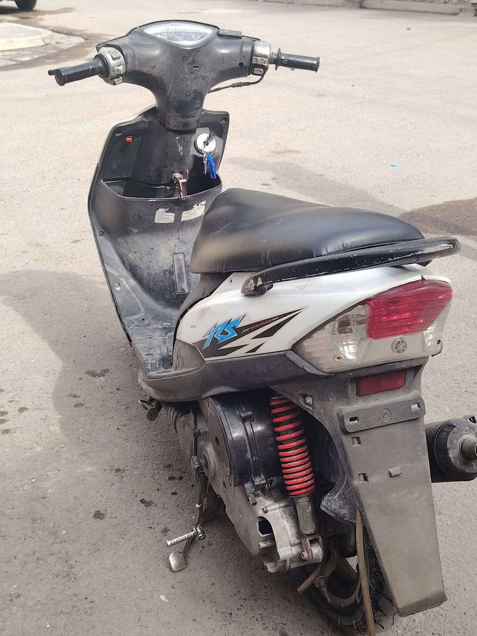 صالنصه رياضي FM
ويل امامي رياضي بـ اللون الابيض

دراجه نشطه ومعدل حلو

ابيع لك طافيه
أنطيك ويا باتري هديه جديد
قيم واخذ بركبته الي يكسر ب سعر

***********
