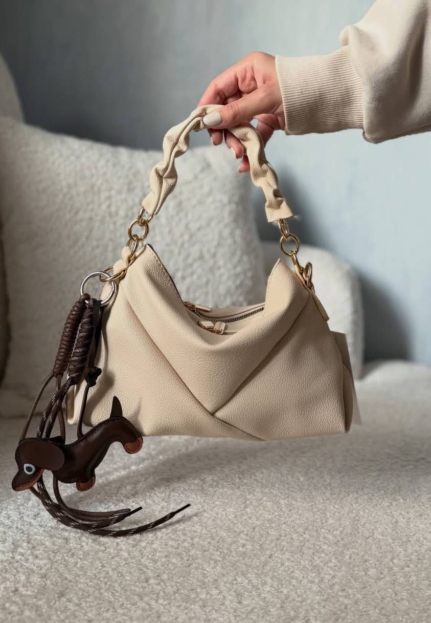 حقيبه نسائيه السعر 6,000


**إذا كنت صاحب هذا الإعلان وتريد حذفه لأي سبب، رجاءا أرسل رسالة إلى الدعم الفني**