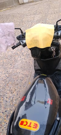 دراجه سكنس موديل 2009 بيها منفيس ومكاتبه للبيع السعر 650 وبيها مجال مك...