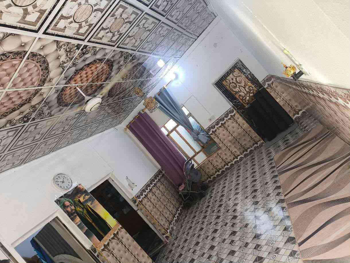 بيت زراعي وره الملعب القديم ٢٠٠ متر خدمات كلشي واصلته مقرنص مجاري بنيان بلوك (سكف عكاده) بشارع ابو مهدي المهندس يتكون من ثنين غرف وهوال وناور ثنين مطابخ حار وبارد وبراني وصحيات وحوش جبير تفتر بي سيارع السعر ٥٠مليون #الـرميثـــه


**إذا كنت صاحب هذا الإعلان وتريد حذفه لأي سبب، رجاءا أرسل رسالة إلى الدعم الفني**