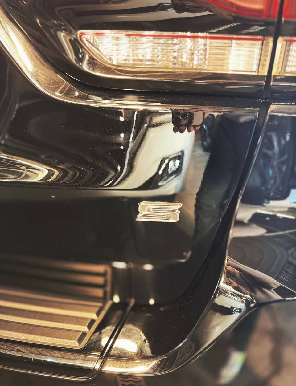 سلام عليكم
يتوفر جيب S خليجي 
موديل 2022
فول مواصفات 
معرض خيرات بغداد / بغداد الوزيريه 
الاستفسار 
ابوتماره ***********
حسن ***********
