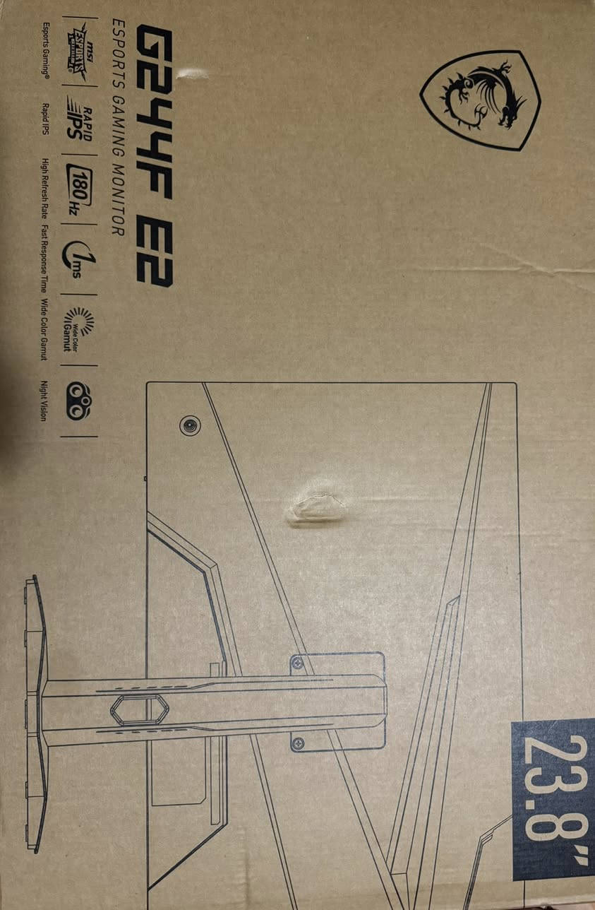 سلام عليكم pcللبيع السعر مليون100الف مع الشاشه للاستفسار ***********
