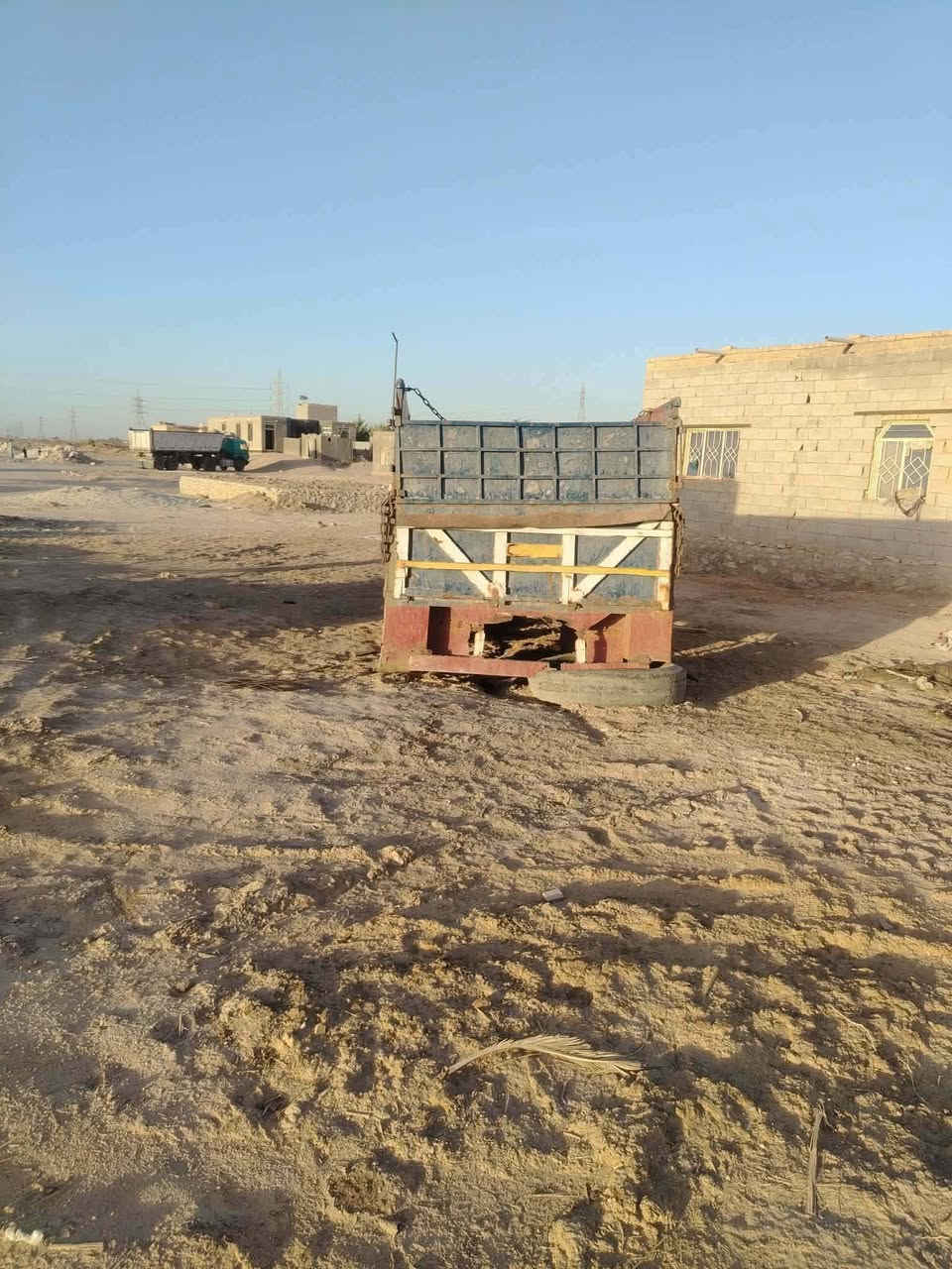 بدي ابردين اللبيع والاستفسار هذا رقم ***********
