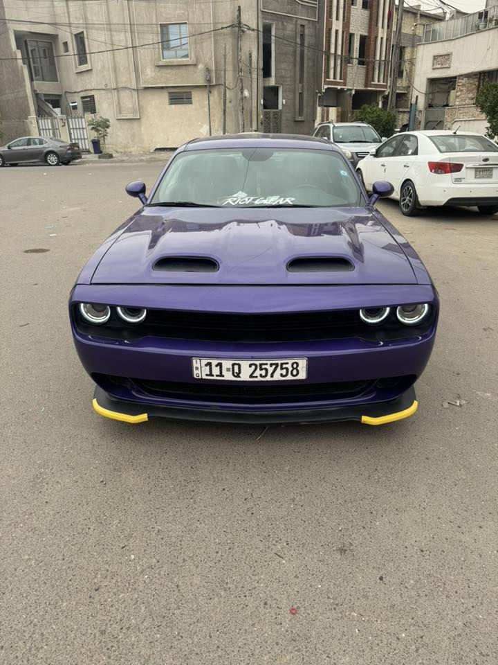السلام عليكم
الجميلة للبيع…💜
Dodge Challenger last call 
السيارة GT 3600
الموديل 2023
اللون بنفسجي مميز 💜
تشغيل عن بعد
نظام صوت Alpine
شاشة كار بلي وسط
رادار خلفي
صدر جديد وتخم تايرات جديد 
السيارة جاهزة بدون نواقص
رقم بغداد باسمي السيارة
تحويل ثاني يوم
ماشية 32 الف فقط
حادثها جاملغ وبنيد بدون دواخل
السيارة بدون ايرباك
بيها بارد بالجاملغ الخلفي خلف السايق موضح بالصور
للتواصل *********** / 
مكانها بغداد/القاهرة
