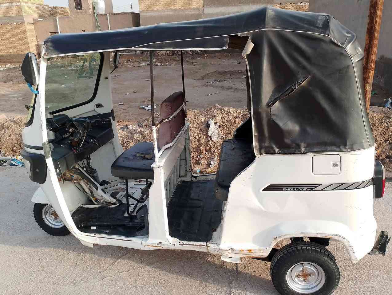 تكتك للبيع موديل 20 سنويه اصوليه 
للستفسار *********** 
قلعه سكر
