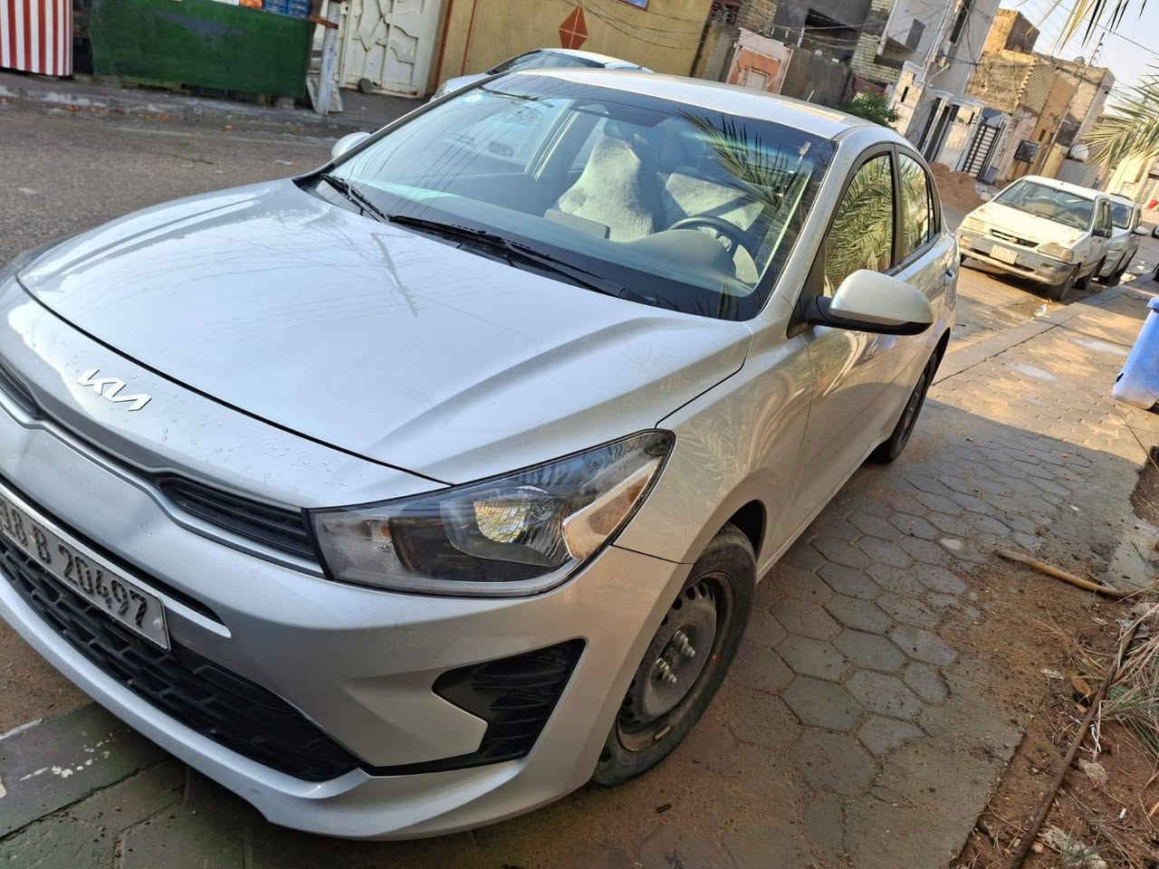 سيارة كيا ريو2023
وارد امريكي
محرك 1600
تبريدها ثلج مامفتوح ابدا مال شركه
اجت ماشية 18 وحاليا 30 
مكفوله بس دعامية مصلحه 
رقم بابل 
سياره بااسمي ***********
