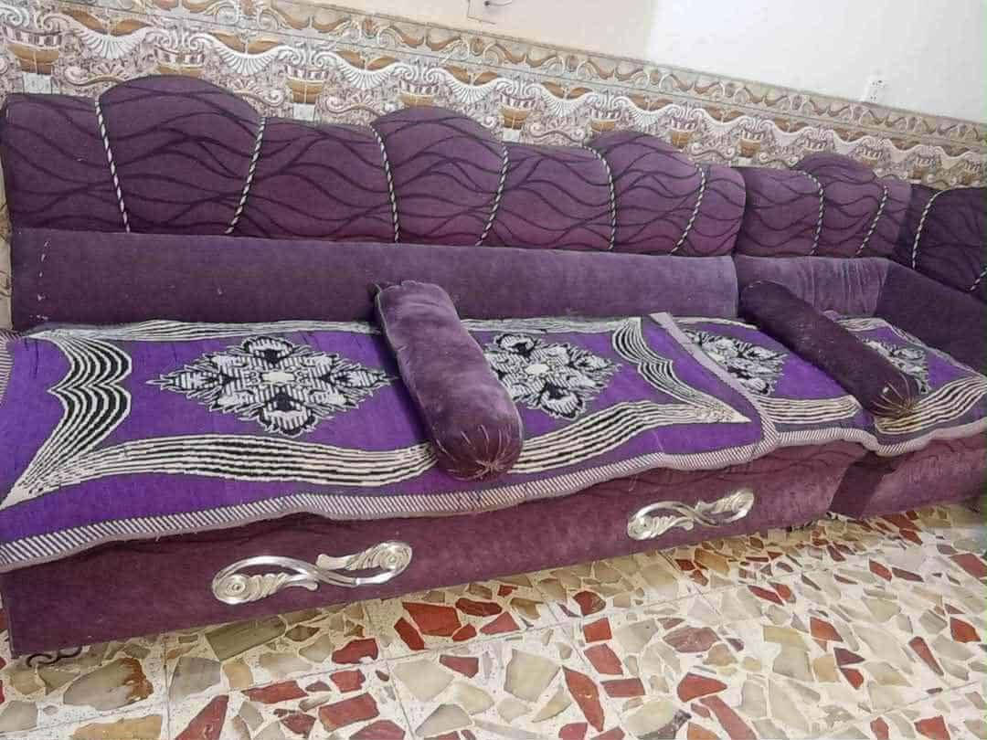 غراض بيت للبيع العنوان حله للاستفسار***********
