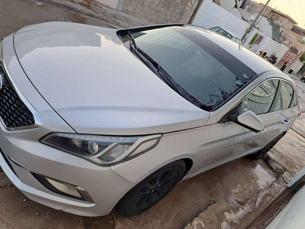 سلام عليكم
سوناتا موديل 2017 للبيع
السعر 125 بيه مجال بسيط جدا 
حادثها من امريكا بنيد بدون دواخل
بالعراق  جاملغ خلفي صفحه سائق
مكينه 2400 GDI
مكينه و كير مكفولات لا تبخير ولا تنقيص              صدرها نظيف بيه طكطكة بسيطة
تبريد خير من الله 
ايرباكات / دركة
سيارة بسمي تريد تحويل تريد وكاله                        رقم اربيل /هزه سنويه جديد 
مكان /كركوك
رقم *********** بيه واتساب
