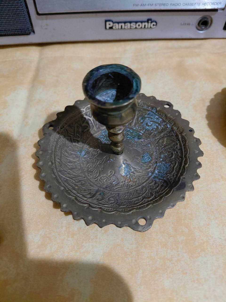 شمعدان نحاس عدد 3 مزخرفين بأشكال وكتابات رائعين
قطر 10 سم 
.ارتفاع .7.5. 4 سم
3 سوا ب 15 $


**إذا كنت صاحب هذا الإعلان وتريد حذفه لأي سبب، رجاءا أرسل رسالة إلى الدعم الفني**