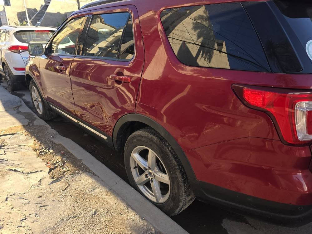 فورد اكسبلور XLT 2019  رقم بغداد، سعرها 153 مبدل بنيد فقط سنوية باسمي ماشية96000km نواقصها فريز تبريد فقط مكفولة كير ومحرك ودواخل كهربائيات كلوب الايرباك مشتغل وبيها تكحيلات.. مكانها حي العامل *********** بغداد, العراق

