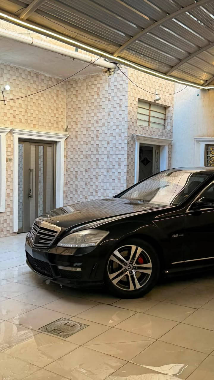 سلام عليكم للبيع او المراوس مرسيدس s500 فول مواصفات للأخير جميع المواصفات
محرك 8سلندر تنفس طبيعي موديل 2007 رقم قادسية ب اسمي تحويل ثاني يوم جاهزه ادامه كاملة كله جديد تبريد كير محرك تايرات وياله جوبلس تصعد وتنزل ادامه كاملة جام حمايه برد خلفيه كهرباء تبريد تدفئة كشنات رادار امامي جميع مواصفات جاهزه وماشية ١١٥ الف حقيقي 
بيها صبغ جاملغ امامي جهة السايق 
السعر 175 بيها مجال 

***********
***********
