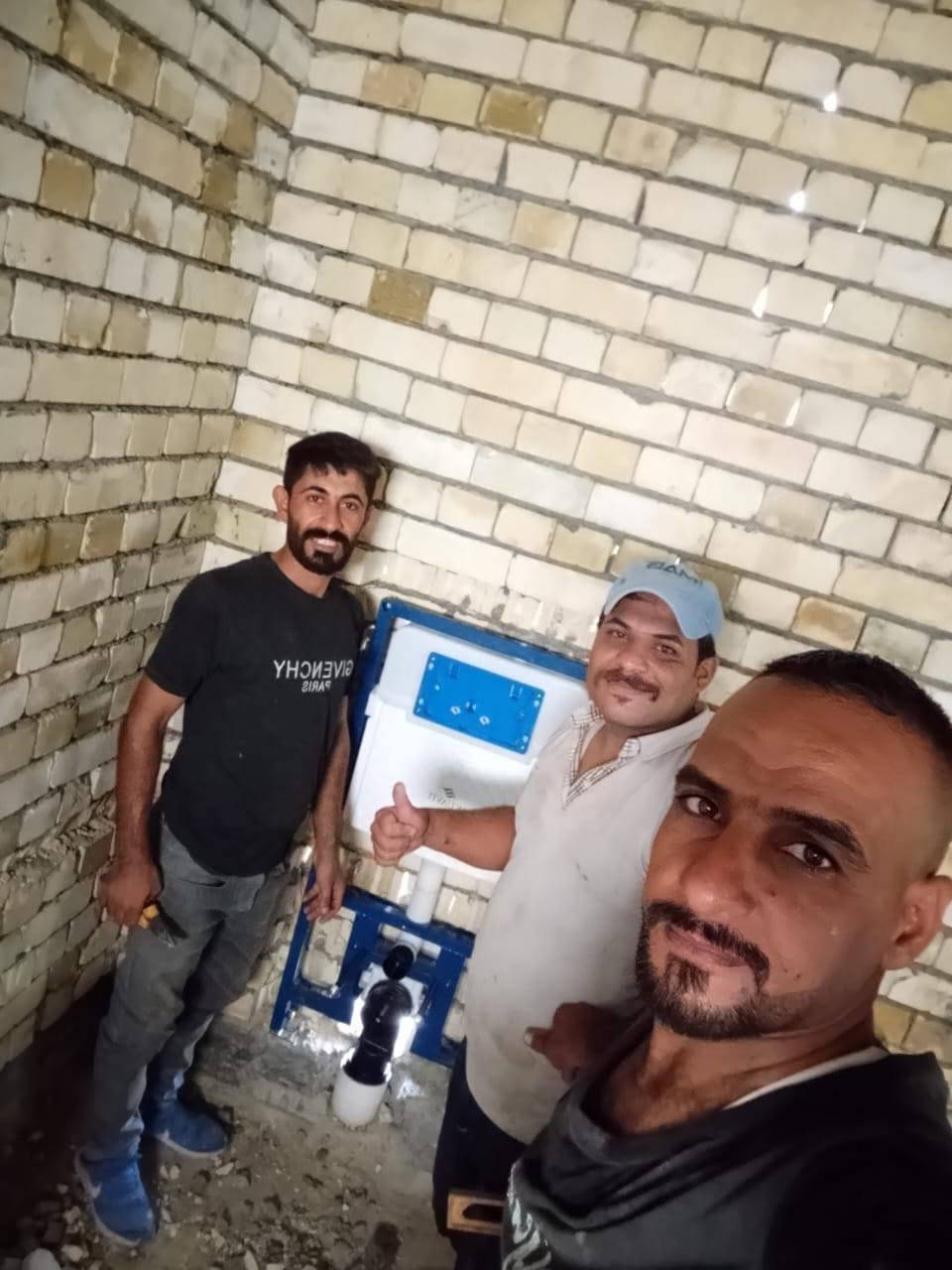 السلام عليكم كادر تأسيسات صحيه عامه ماء أو مجاري سحب ابي أو ربط مجاري رئيسي أو ثقب كور نعمل مناطق بغداد الاتصال على الأرقام  الجوال الاستاذ ياسين الشهيلي ابو حيدر  ***********
حسن قاسم ***********

