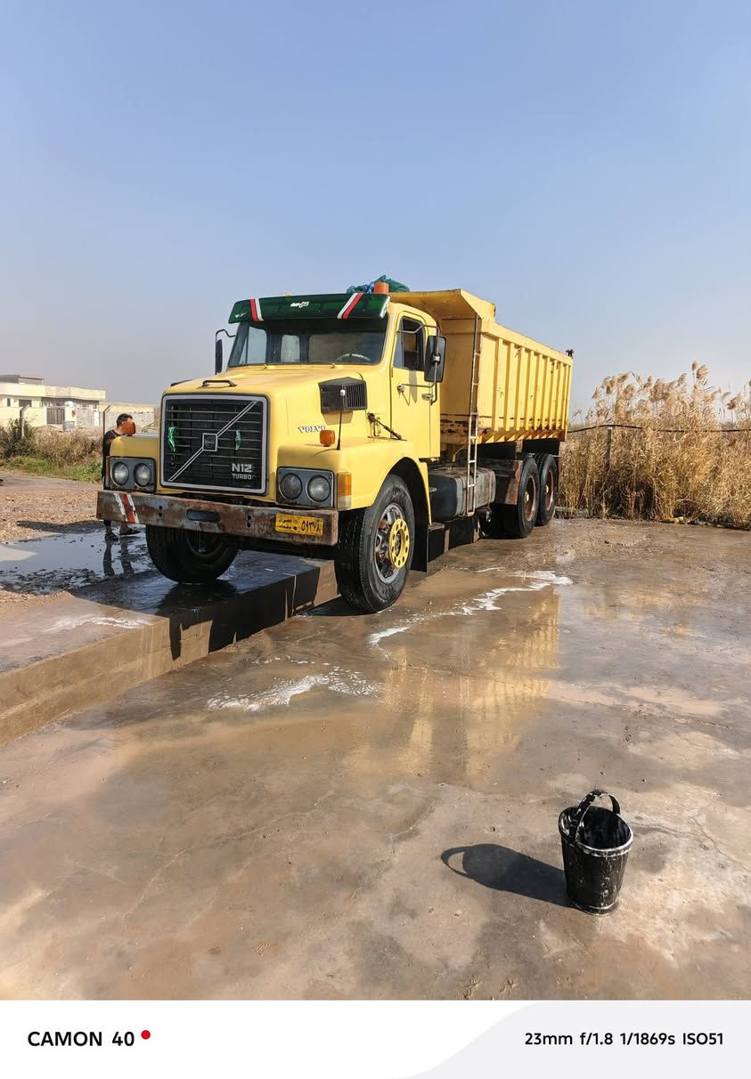 سلام عليكم فالفو للبيع موديل 80 رقم بغداد محرك جديد لاصرف ولابخار كير 4/4 فقسه واحده اكسلات مكفوله تخم تاير  سياره خير من الله ستفسار ***********/***********
