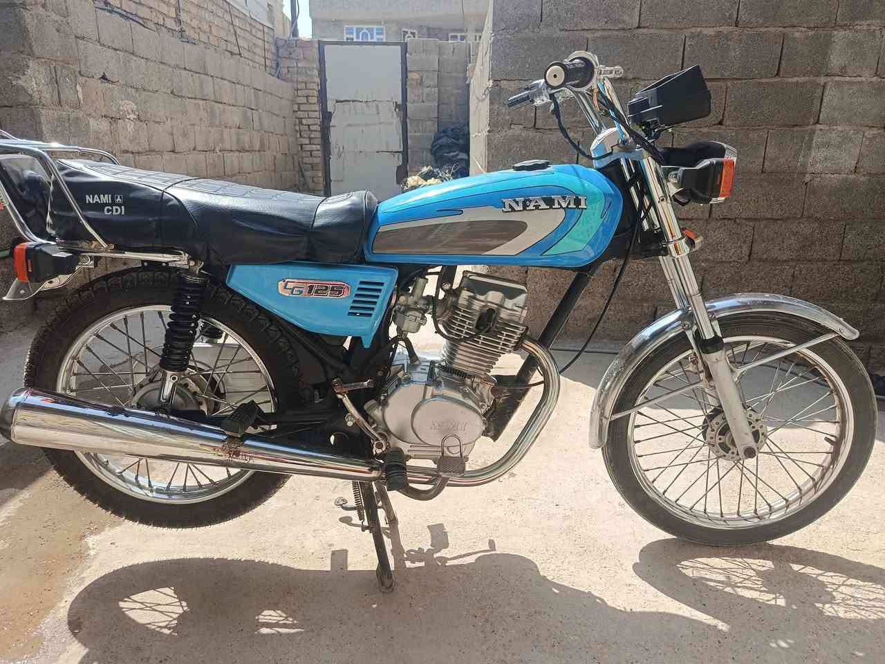 دراجه كلك  مكفوله عشائرياا اوراقه طلعت وكعن منيمي وراحن مالكيتهن بعد  شاصي ٢٢  ومكينه ٢٢ تعمير كله ٢٧ من التاير الامامي للخلفي كله ٢٧ دراجه مفوله ومكفوله خير من الله مكينه ناعمه شوفت عينك دراجه كفيلك الله من ايدك للشارع مال جناي سعر ٤٧٥ الف دراجه معمره صايره عليه بل٥٥٠ شاهد الحسين وحق هذا شهر محرم بس محتاج واريد ابيعه لحد يخابرني او يعلقلي ب٤٠٠ ماابيع بيه مجال قليل كلش كلش ‏‪***********‬‏
