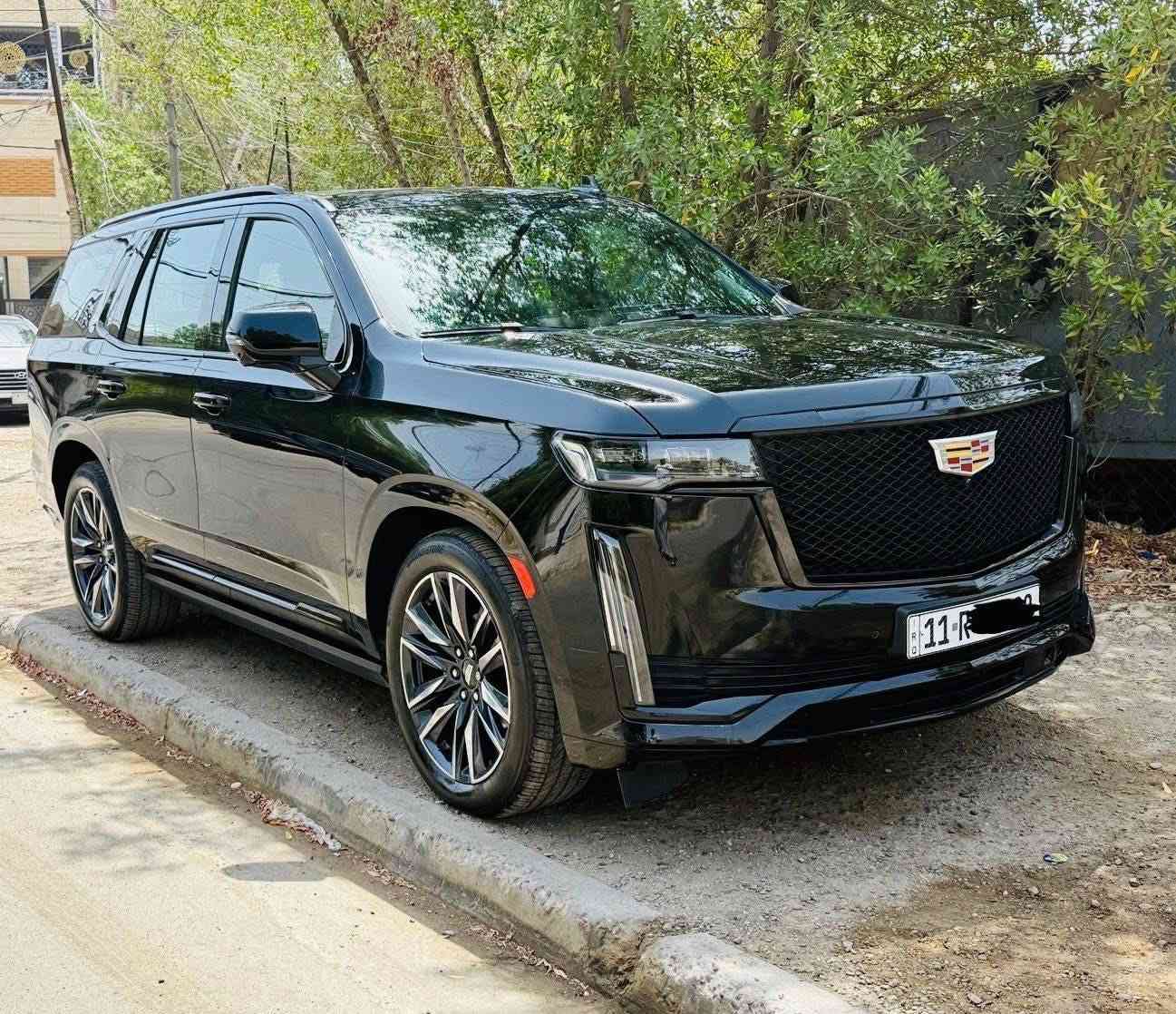 تم تنزيل السعر  

كاديلاك اسكاليد (2023 اسبرسو) خليـجي
(( وكالة المنصور ضمان ))

ماشي 49 ألف كم حقيقي
لون بلاك إديشن بلادي

السيارة جديدة بمعنى الكلمة  كفالة عامة ومغلفة ppf 
تخم تاير + تخم دستات باتري كله جديد 

رقم بغداد حلو باسمي تحويل ثاني يوم

المواصفات:
تشغيل عن بعد
36 سماعة
كشنات مساج
سقف شامو
5 كاميرات
5 بصمات
فور ويل
كشن رجاج
دوسات كهرباء
داتا شو
بانوراما
داخل جوزي
لايت زينون عالي وواطي (5 عدسات)
4 شاشات (دشبول + سقف + كشنات)
تحكم بريك
جنطة ذكية جلاق
رادار تحديد مسار
رادار خلفي
رادار أمامي
رادار جانبي
كشنات تدفئة وتبريد (سايق + راكب)
كشنات أمامية تدليك
كشنات خلفية تدفئة
مرايا شفط
إشارة بالمرايا
كشنات جلد
كشنات خلفية منفصل VIP
علامة كاديلاك ضوئية بالدعامية الخلفية
كشنات كهرباء
ذاكرة ميموري (ستيرن + كشن)
ويل 22 بلادي

مكان تواجد السيارة بغداد ( حي الجامعه او المنصور ) 

السعر 830 ورقة وبي مجال 

ومستحيل اكو هيج سعر بالسوك 

الشراي يتصل وبالخدمة 

***********
