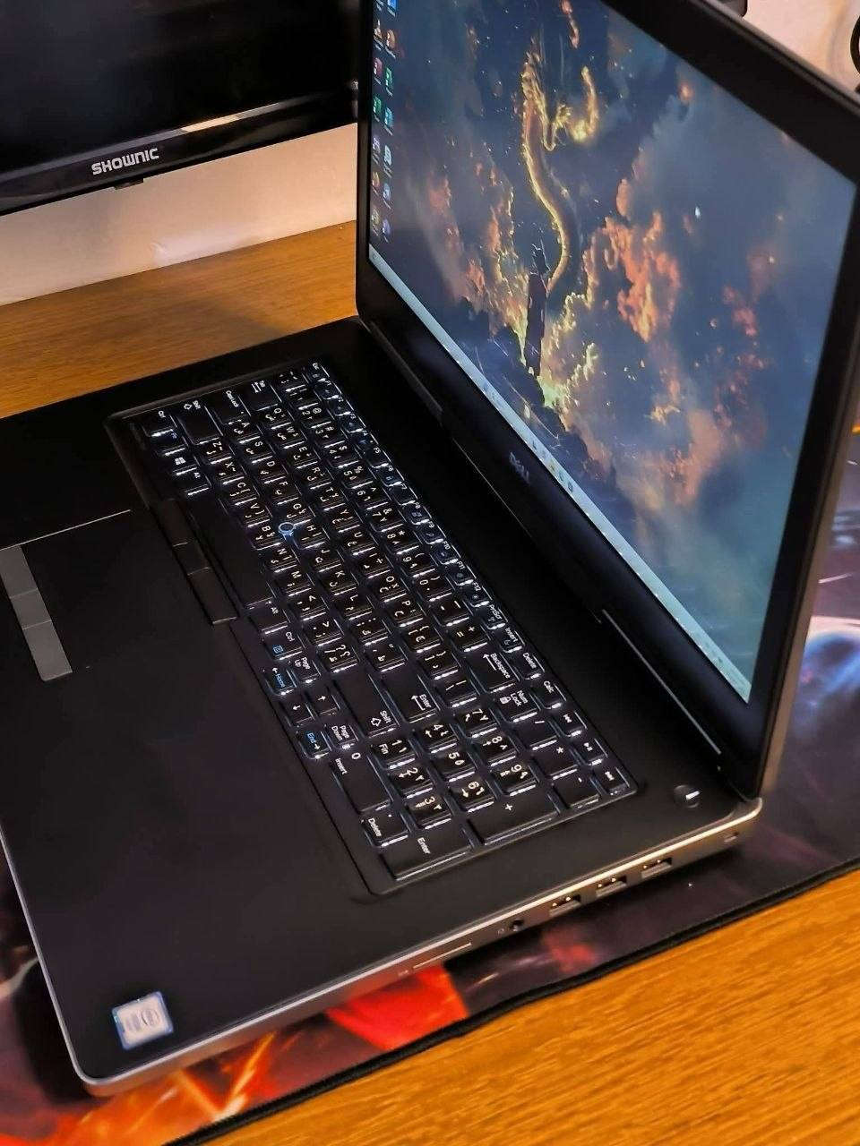 لابتوب Dell Precision 7720
يشغّل: رندرة ومشاريع 3D، برامج هندسية (AutoCAD, Revit, SolidWorks)، مونتاج فيديو احترافي، محاكاة وتحليل، وبرمجة بيئات عمل ثقيلة.

المواصفات:

المعالج: Intel Xeon E3-1545M V5 — الجيل السادس (8 CPUs)

الرام: 8 GB DDR4 (قابل للتطوير حتى 128 GB)

التخزين: 256 GB SSD (به 3 سلوتات للتوسعة: سلوتين M.2 + سلوت 2.5) — قابل للتطوير

كرت الشاشة الداخلي: Intel Iris Pro P580 4 GB مشاركة

كرت الشاشة الخارجي: NVIDIA Quadro  — 4 GB (مخصص للعمل الاحترافي)

الشاشة: 17.3″ FHD (1920×1080)

الملحقات والمرفقات:

Windows 11 Pro مثبت + Office مثبت

شاحن أصلي Dell

حقيبة حجم 17.3 (لون أسود)

ماوس + ماوس باد

تغليف احترافي (بابلز + كرتون للحماية التامة)

الضمان والخدمات:

فحص عند الاستلام مع المندوب

ضمان 7 أيام بعد الاستلام

السعر: 360,000 دينار عراقي 

التوصيل: التوصيل متوفر إلى جميع محافظات العراق

للطلب أو الاستفسار (واتساب متوفر):

***********

قناة التلكرام لموديلات اكثر https://t.me/djwnp
