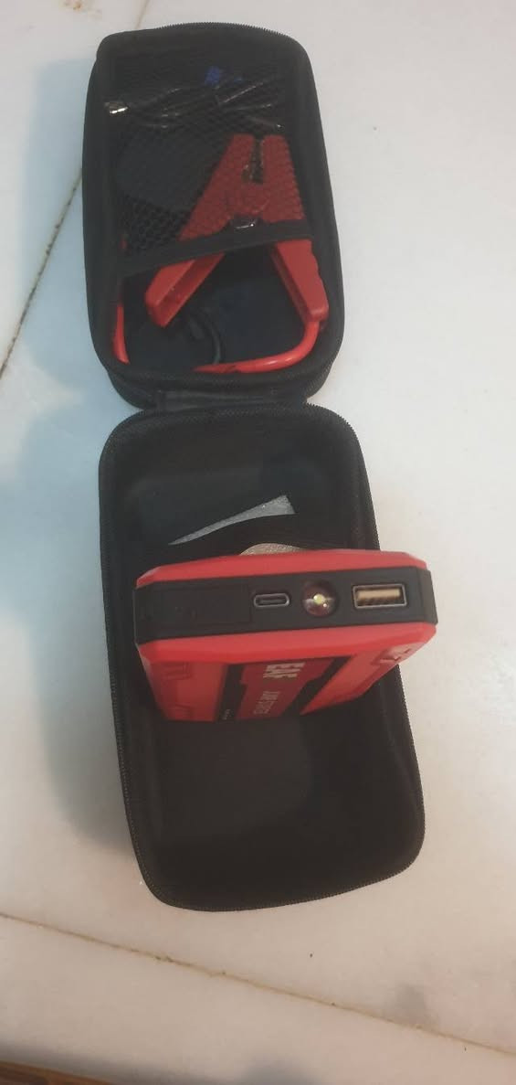 اسلام عليكم جطل ماركه جديد ممستعمل بل جنطه مال دراجات مال طوارع من ايجسي الباتري اشغل مباشر وحته سيارات وبي يوسبي تشحن منه وشحنه تابسي ماركه جديد سعر 40 ماعندي توصيل مكاني بغداد البلديات ***********
