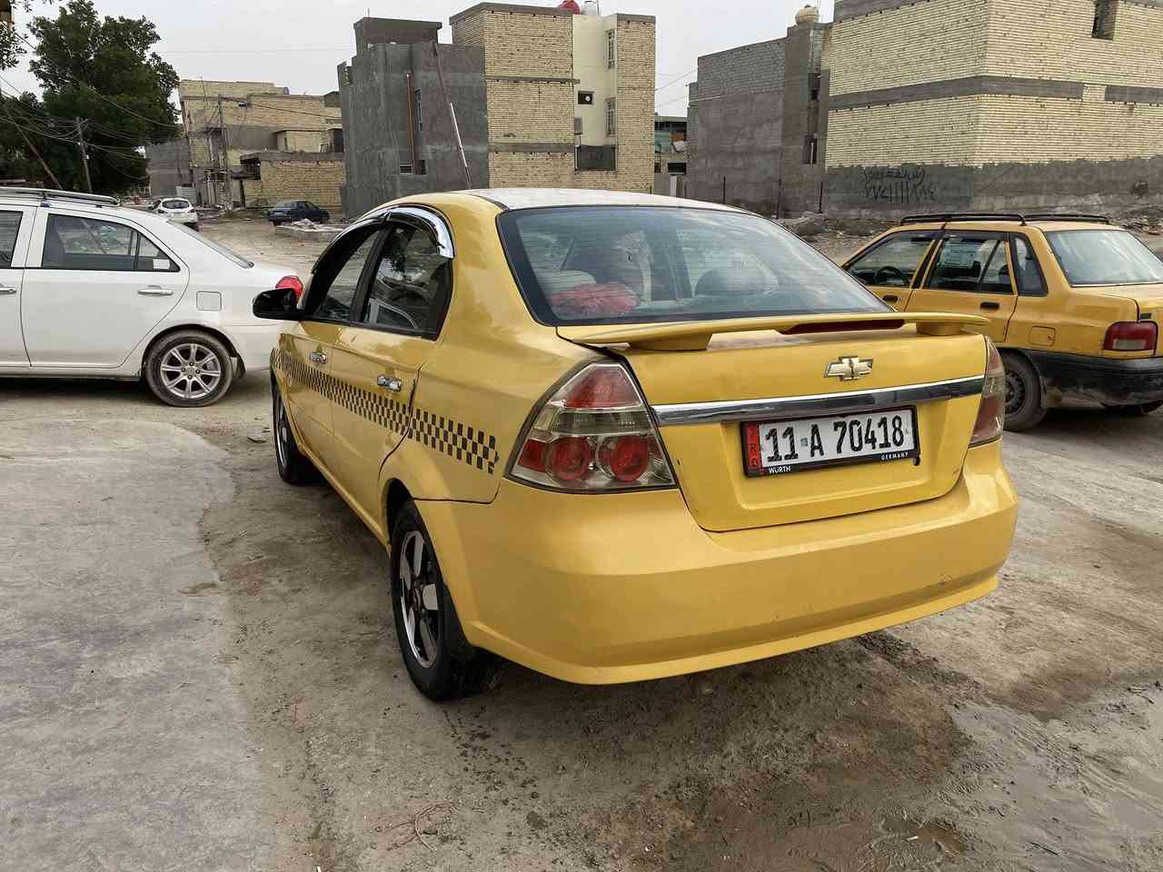 السلام عليكم
سياره افيو ٢٠٠٩
مسويلهه ادامه جديده وجاهزه كبل للشارع
بيهه طخات ومعمره 
مكاني بغداد قرب علوه الرشيد 
للتواصل ***********
السعر ٤٥
