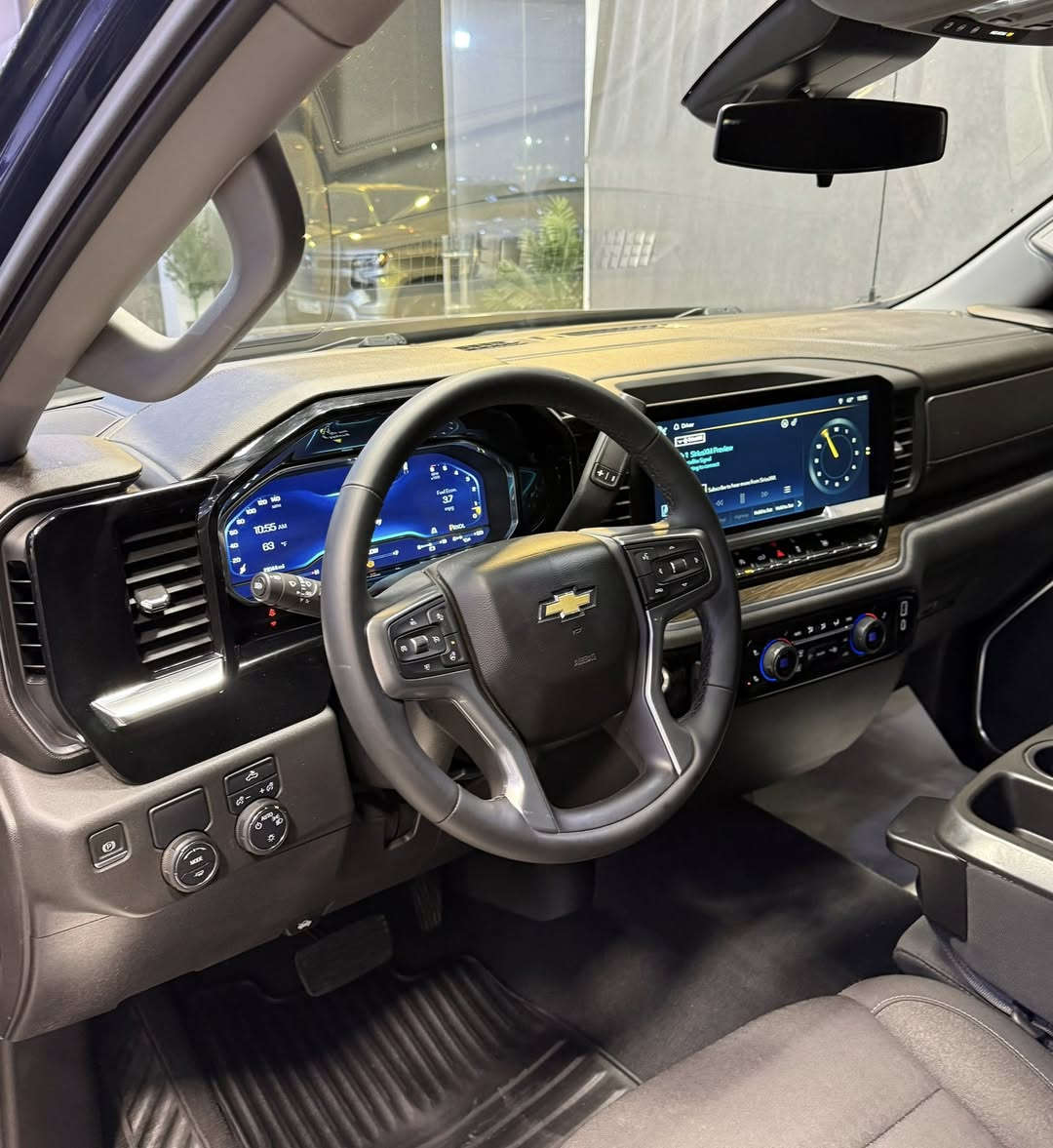 Chevrolet Silverado 
2023 LT
4i - 2.7T - 4x2

بسمە و شغال
شاشە و کامیرە
لایت لید
کوشین کهرابایی
کوشینات هیتر
سوکان هیتر
رادار
باب طویل
بودی قصیر
ویل 22

28.000 mile
2 قطعە صبغ
سعر 310 ورقە

معرض ( مەدینە ) اربیل شارع ١٠٠م
0750 261 2500
0772 665 1010
