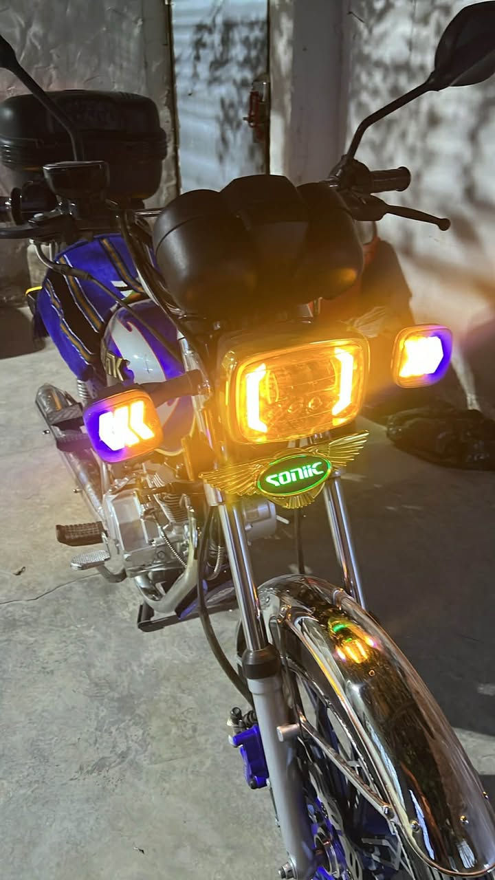 سيفان رقم وسنويه مديل ٢٣
بعدها بل كارتون دراجه ب واحد و١٠٠ وبيها مجال مكان نجف رقمي ***********
