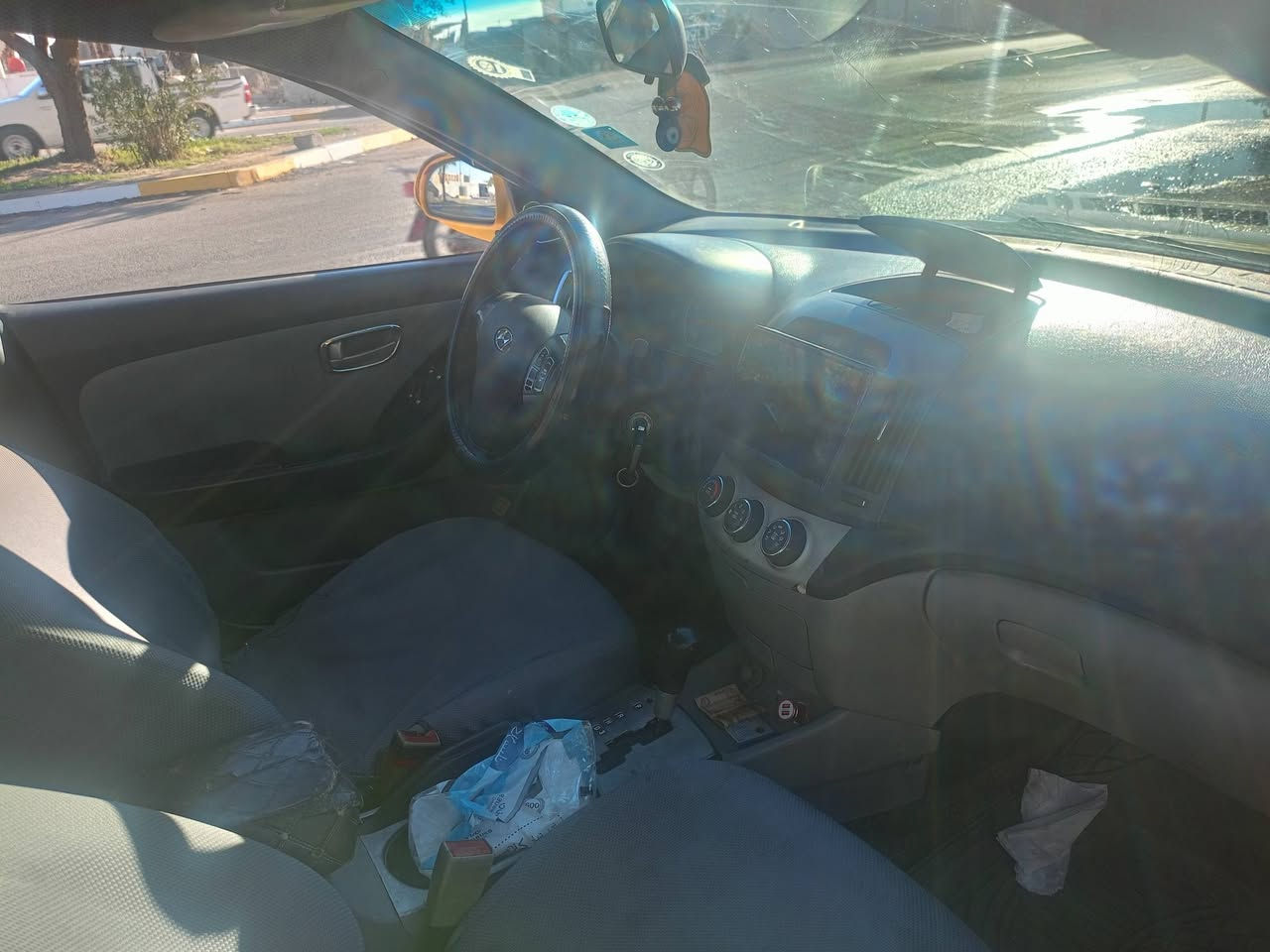 السلام عليكم ورحمة الله وبركاته
النترا 2009 رقم ديالى انكليزي مكانها ديالى مندلي السعر 72 ورقة وبيها مجال عمي جوة السوك 
***********
