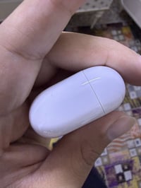 ايربودز برو جيل 3 نظافة السماعة %100 السماعة بعدها بلضمان مفتوحة من ال...