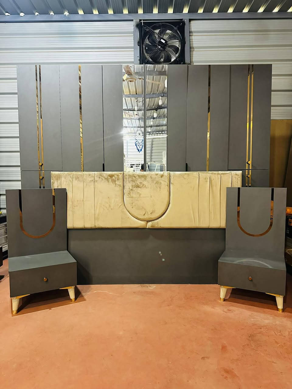 غرفه ترڪي مستخدم 💗
6قطع 💗
نضافه 95بل💯
نضام ابواب💗 
نضام هايدروليك 💗
السعر  550قفل 💗
مع شد🪛 ونقل 🚚  مجاني💯💯💯


**إذا كنت صاحب هذا الإعلان وتريد حذفه لأي سبب، رجاءا أرسل رسالة إلى الدعم الفني**