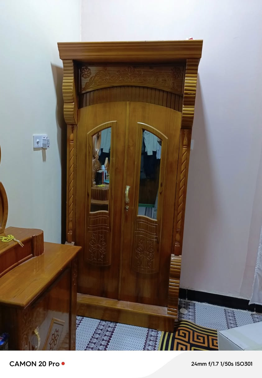 توجد غرفة زواج جديدة فقط تم نقلها من المعرض الى البيت شغل وشد عراقي صاج السعر مليون و400.البصرة ابو صخير بيع او  مراوس بغرفة شغل عراقي تصميم تركي بيضاء او اوفر وايت.


**إذا كنت صاحب هذا الإعلان وتريد حذفه لأي سبب، رجاءا أرسل رسالة إلى الدعم الفني**