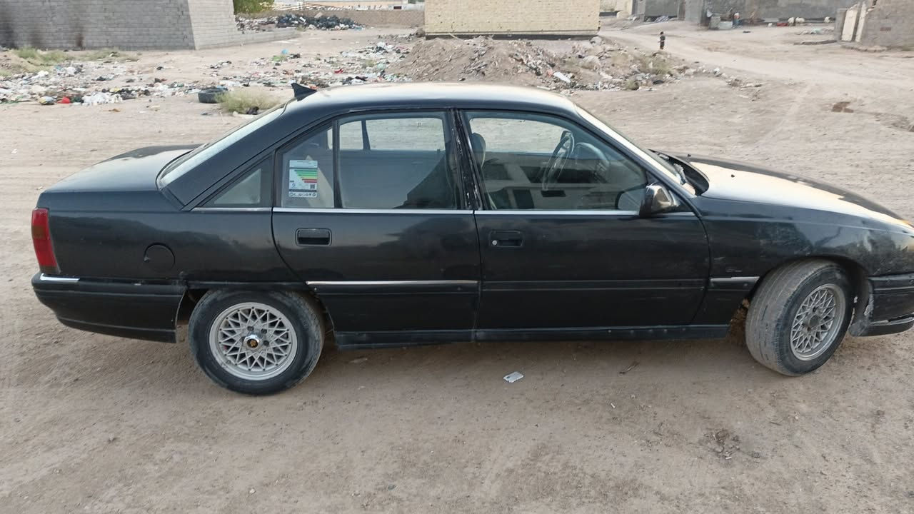 بسم الله اوبل اوميكا محرك وكير ونجي ياباني سته موديل ٩١ مال عمل تنسى العطلات محرك قوي جدا السعر ٣٢ وبيهه مجال حك الجيه عنوان السياره حي المختار فلوجه قرب جامع الخناجر للاستفسار *********** بيه واتس
