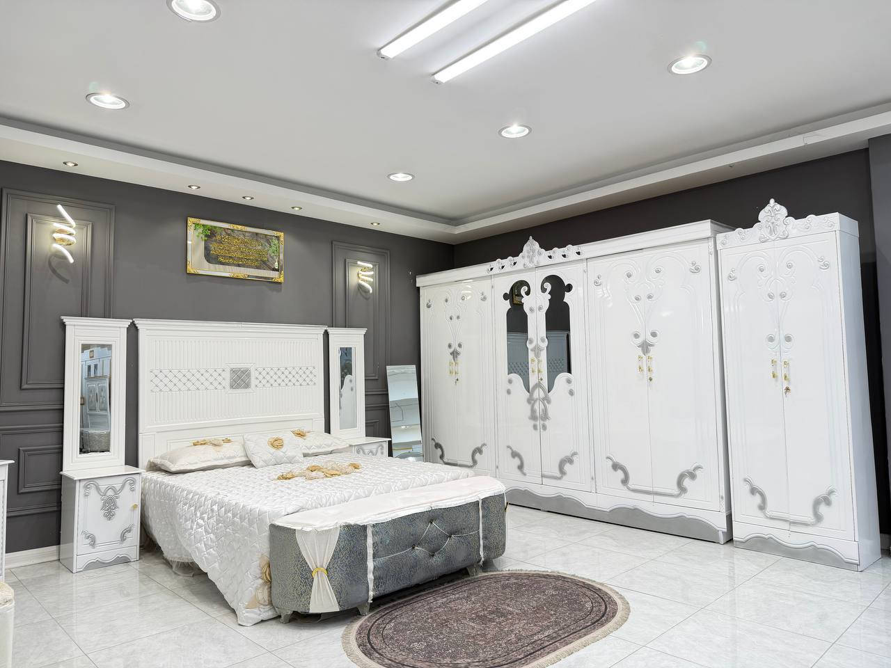 كل الغرف الموجوده سعرها  مليون فقط🔥🔥🔥🔥🔥🔥🔥
السعر // مليون فقط 😍

🔅تفاصيل الغرفة المرمري  ....

 خارج ٤ملم ام دي اف 🔺
وداخل معاكس  ٣ملم 
صبغ حراري  درجة اولى 

عدد القطع  ٧ قطع 😍
🔺1 //جرباية  قياس  ١٦٠ × ٢٠٠ 
🔺//ميز جانبي ايسر قياس ٥٠
🔺2// وميز  جانبي  قياس ٥٠
🔺3// زاوية ارتفاع مترين عرض ٨٠
🔺4// وميز بلازمه  
🔺5//وميز مراية ارتفاع مترين عرض ١٢٠
🔺6// وكنتور ٦ باب  ارتفاع مترين و١٥ طول ٣ متر و١٥

القطعه الثامنة حسب الطلب شازلون
سعرها ٥٠ الف ❤️

(توصيل مجاني مركز بغداد )
التوصيل يشمل الشد مجاني 🔥
(اطراف ٥٠)
باقي المحافضات حسب البعد
شازلون سعرها ٥٠ الف
شازلون مخزن ٧٥ الف

رقمي ***********
