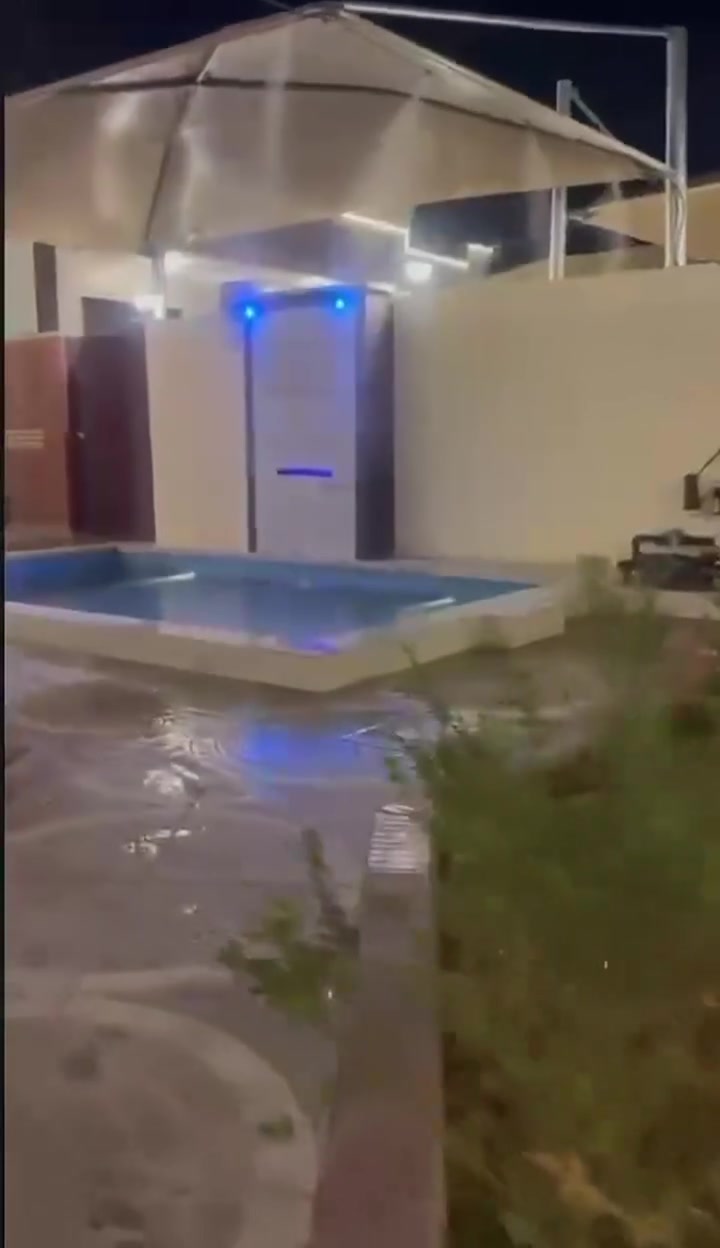 مزارع وشاليهات طيبة ترحب بالزبائن الكرام 
يوفر لكم راحه تامه وخدمات متكامله 
للعوائل والشباب 👨‍👩‍👦‍👦💁🏼‍♂️
بغداد المدائن قرب المستوصف 
🔸يوجد مبيت 
🔸السعر شفتات 
- الشفت النهاري : من الساعه 11 صباحاً الى الساعه 8 مساء 

- الشفت اليلي : من الساعه من الساعه 8 ليلاً
الى الساعه 9صباحاً مبيت
يوجد حجز لمده 24 ساعه 

🔶كهرباء متوفره على مدار 24 ساعه 
🔶الصاله والغرفه مؤثثه بشكل لطيف ومكيف 24 ساعه دون انقطاع 
🔸مطبخ مؤثث بالكامل   
🔸مكان خارجي مخصص لشوي السمك والمشاوي 🍖 
🔶 جلسه خارجيه جميله وحدائق خضراء للعب كره القدم ⚽️⚽️ 🔸صحيات متكامله شرقي وغربي 
🔸موقف خاص   السيارات 🚘🚖 🔸مسبح  كبير للكبار والصغار 🏊‍♀️🏊 
🔸العاب للأطفال لأجل متعتهم وراحتهم 🛝🛝 

🔸انترنت متوفر 
الحجز عوائل أو شباب او بنات 
الحجز المسبق ودفع نصف مبلغ الحجز عن طريق زين كاش 
العنوان المدائن قرب المستوصف
للحجز *********** ☎️☎️ 
متوفر واتساب او مراسله الصفحه
