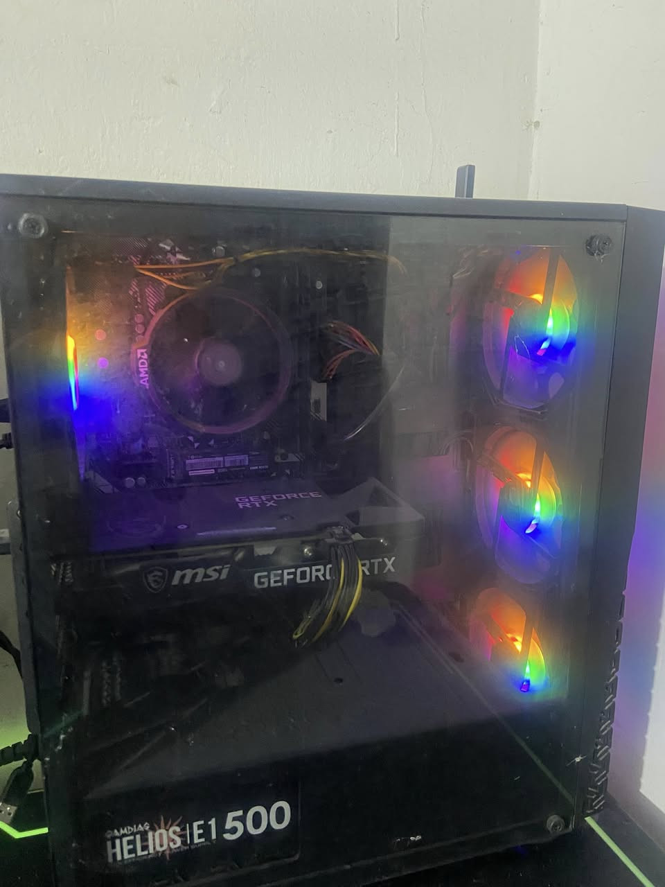 السلام عليكم تجميعه كيمنك مع كامل ملحقاتها 
الكرت 3060ti msi 
الشاشه 2k حجمها 27 ايسوس 
يوبي اس 1500 مبدل بطاريه جديده اصليه
المعالج رايزن 3600 
رامات 8 كيكا سرعه 3200 ثنين 
البورد ازروك B450 
M.2 128 كيكا للنضام 
HDD واحد تيرا 
بورسبلاي 500w 
الملحقات ماوس فانتك 
  وكيبورد ميكانيكي
 وباد ماوس
  ويده مال اكسبوكس
 وسماعه وايرلس
وميز 120*60 RGB 
وكرسي
التجميعه كامله ومابيها اي مشكله حرفياً تشد وتلعب كبل 
السعر مليون ونص


**إذا كنت صاحب هذا الإعلان وتريد حذفه لأي سبب، رجاءا أرسل رسالة إلى الدعم الفني**