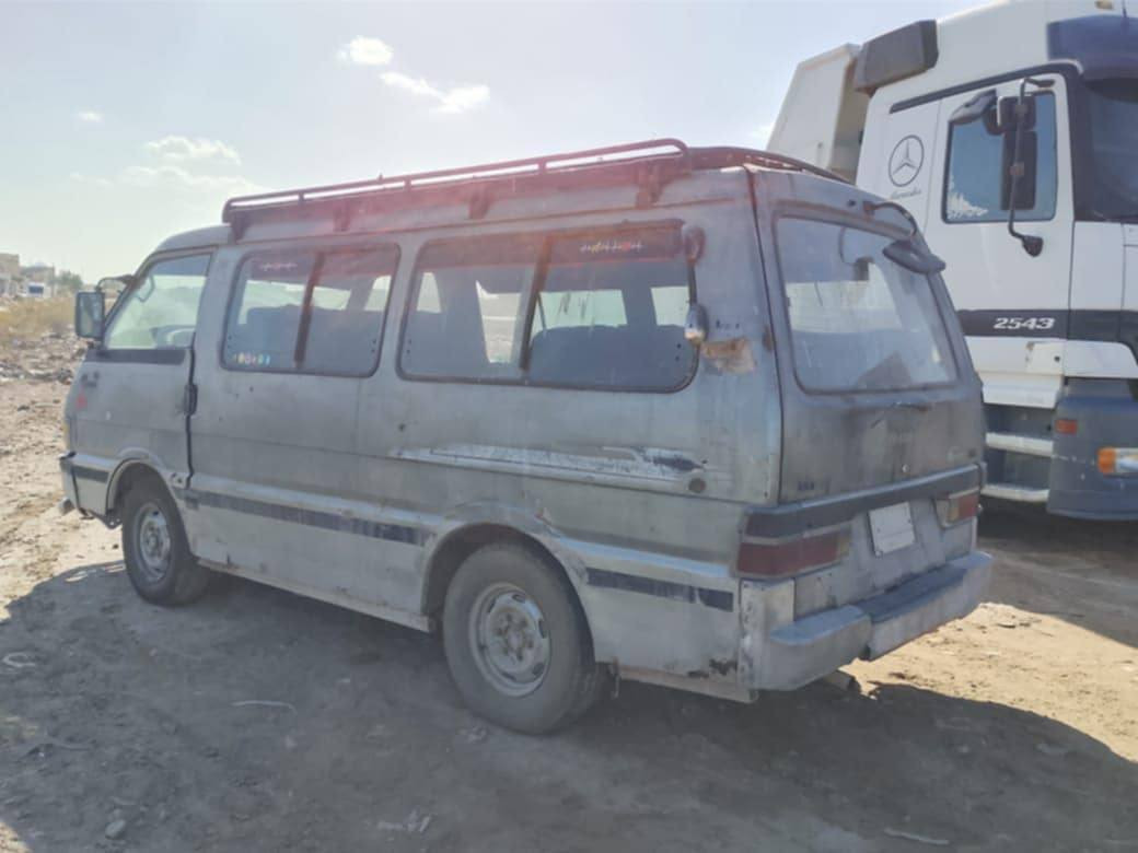 السلام عليكم للبيع او مراوس  كيه بسته  رقم بغداد حمل سنويه 2029 موديل 94 تخم تاير  مكينه  جديده باتري جديد شواصي  مكفوله  المكان بابل القاسم  *********** للعلم سياره ما مغسوله
