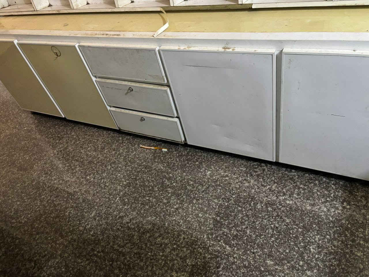 للبيع الي طالبين  هاي مال سوبر ماركت عارضات كرزات🥥 عارضات حلويات او چوكليت🍬 مراسلة هذا الرقم *********** ماركت حسن الساهر اربع شوارع الزعفرانية
