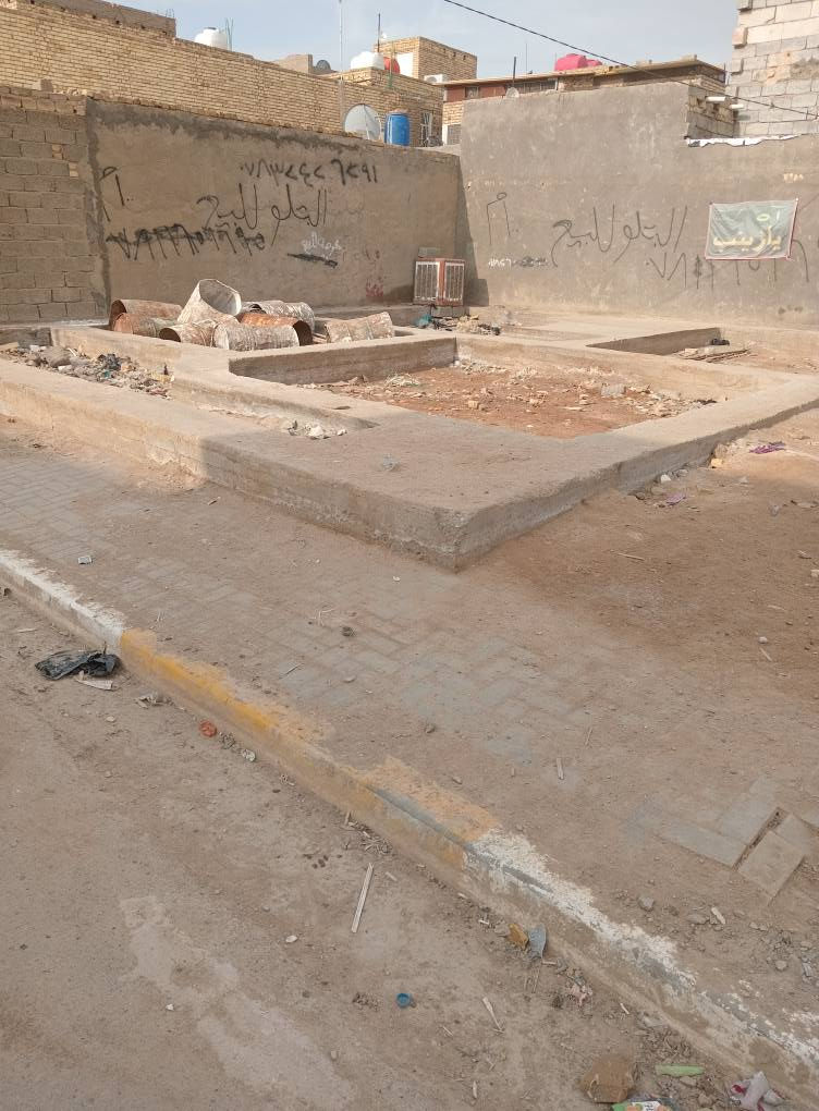 بتلو للبيع ١٠٠ متر مربع مكان حي الشرطه خلف الاكاديميه الشراي يتصل ***********
