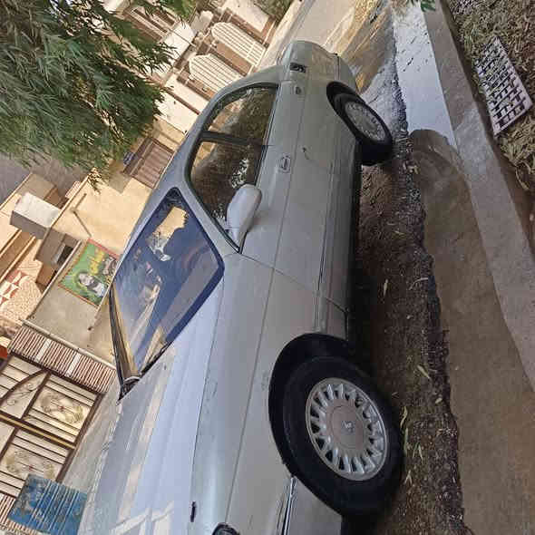 للبيع للبيع  سياره بطه حبل ادوات مكينه وكير خير من الله غرفه حلوه صدرها نص عمر  مكاني صلاح الدين قضاء بلد.  السعر 17  وبيها مجال  هذا رقمي  ***********
