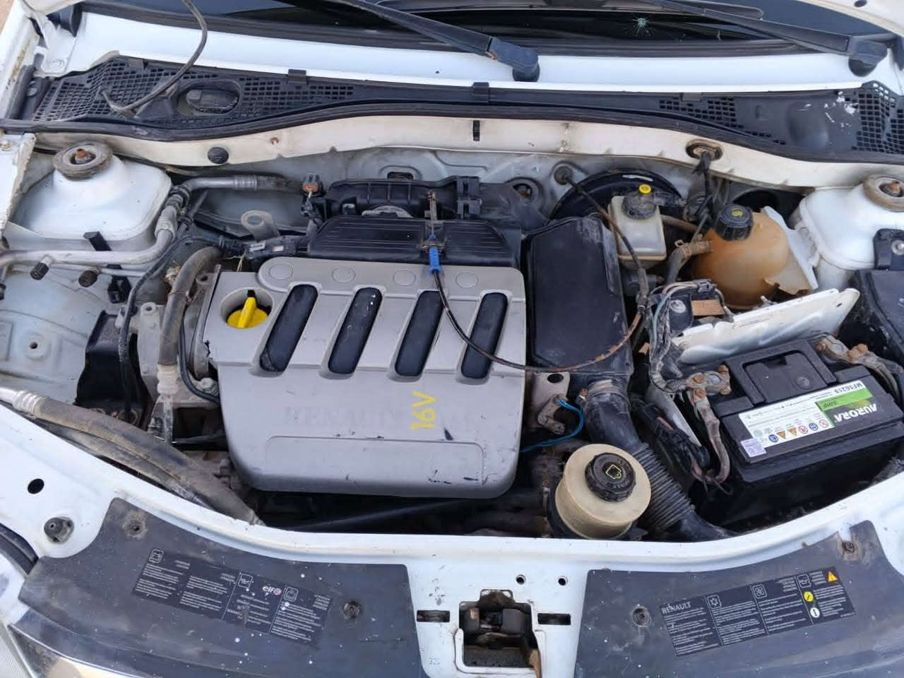 السلام عليكم. رينو البيع خصوصي رقم بصره مديل 2011 سياره جاهزه من كلشي   تفاصيل والسعر هاذه رقمي ***********
