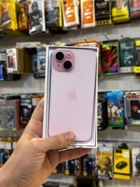 … 15 عادي  وردي ذاكره 128 بطارية 90 ضمان ماستر نظافه ١٠٠٪؜ كامل ملحقات...