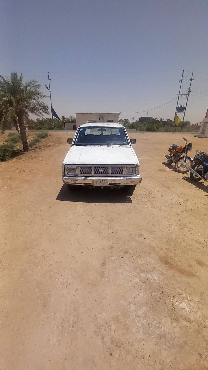 نيسان مديل 95تخم تاير جديد حدادية جديدة كير ومكينه مكفولات سعر 20وبيها مجال رقم صاحب السياره  *********** العنوان بصرة الزريجي مقابل معمل ورق الدير وانا مكلف بنشر
