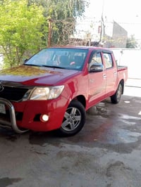 (السلام عليكم)  للبيع تيوتا هايلوكس موديل (2014) سعودي  (كير عادي) شاص...