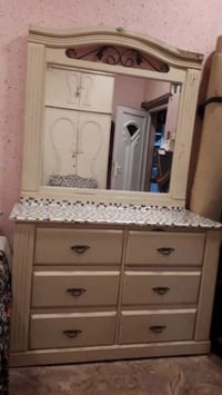 كنتور • ميز تواليت • بريهه