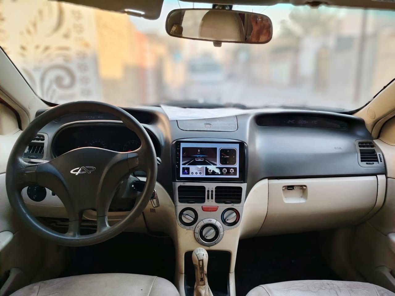 سلام عليكم شيري فلاوين مديل 2013 مكينه وكير نضاف حداديه زينه بيه خياسات مصلحات فقط مكان السياره نجف 
السعر 26
***********
